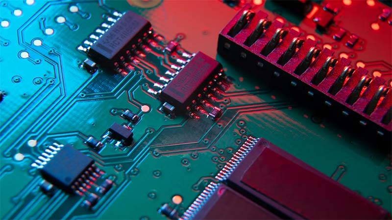 ویژگی‌های FPGA و ASIC